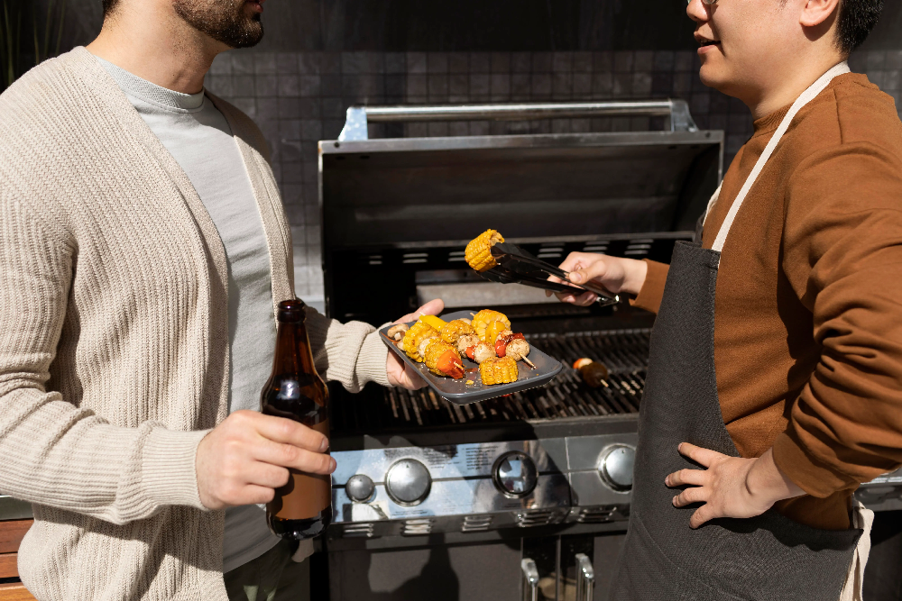 Jak wybrać idealny grill ogrodowy? Porównanie modeli gazowych, węglowych i elektrycznych